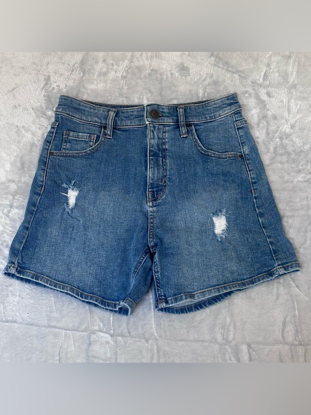 Rsq Women’s Jean Distressed Shorts Super High Rise Size 26 Denim